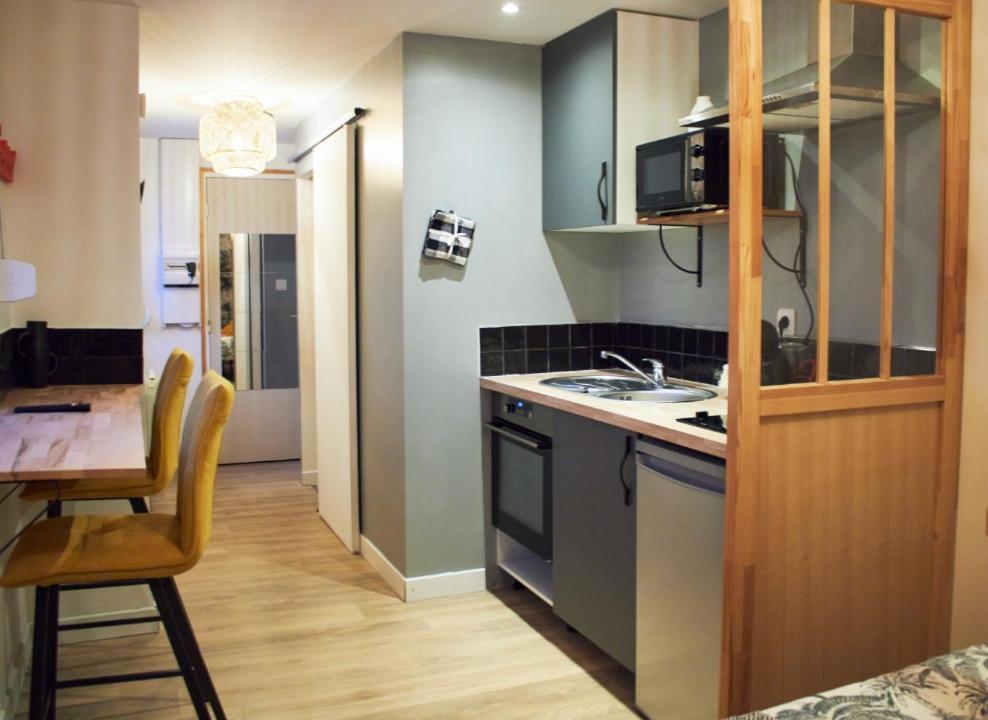 Apartment Evasion